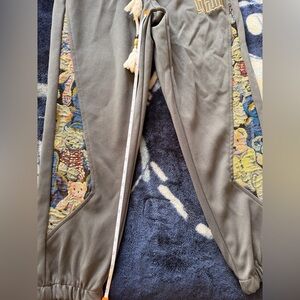 Bear embroidery pants